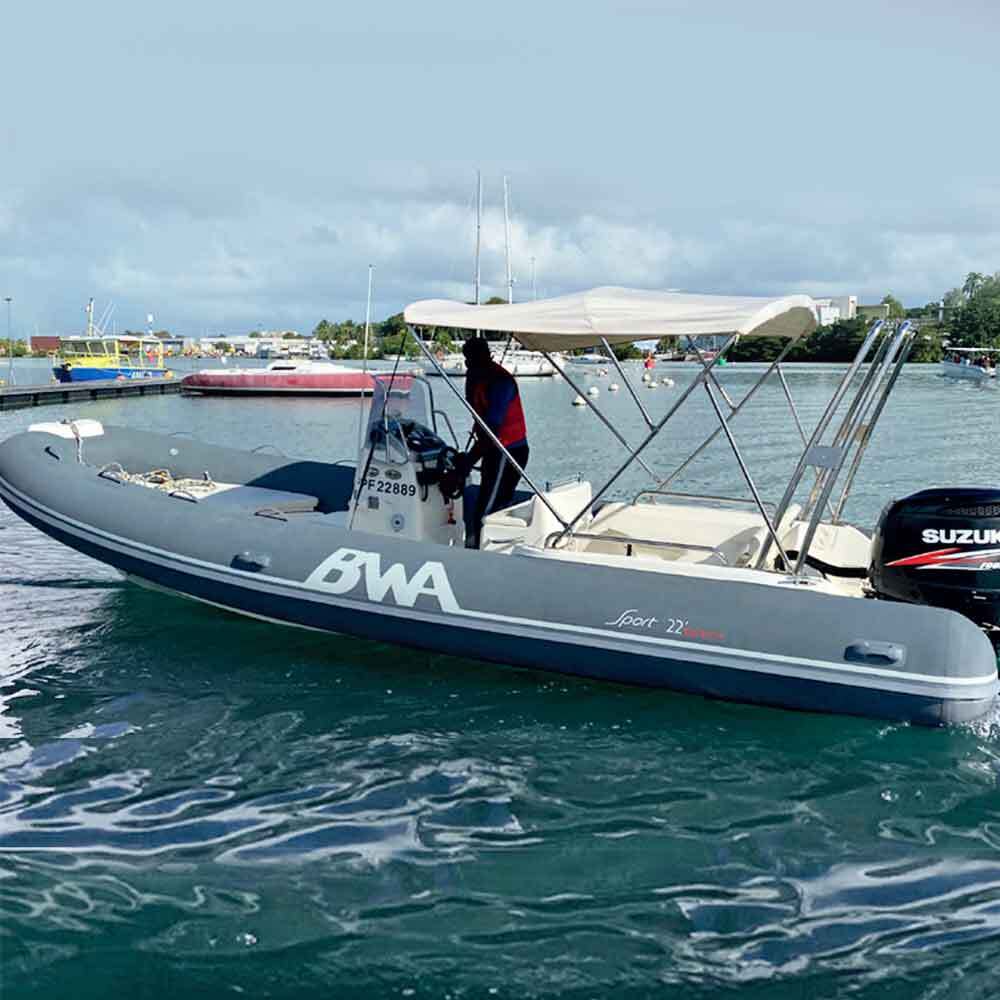 Rhum Citron, bateau 8 places à louer en Guadeloupe