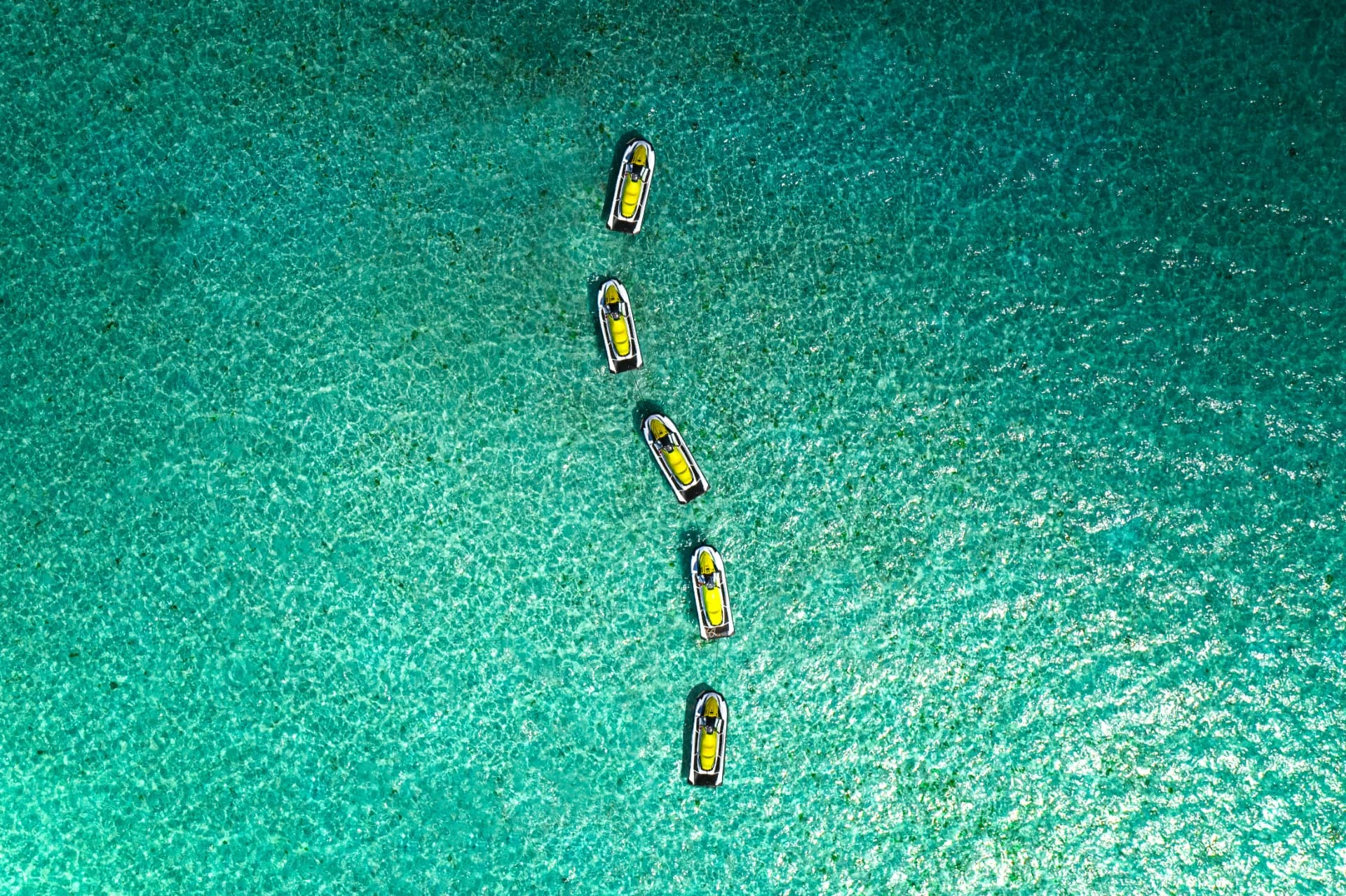 Randonnée en jet ski dans les eaux cristallines de Guadeloupe, vue aérienne